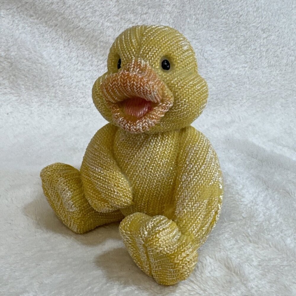Yellow Duckling Sitting 4” Duck Farm Animal Spring Easter Resin